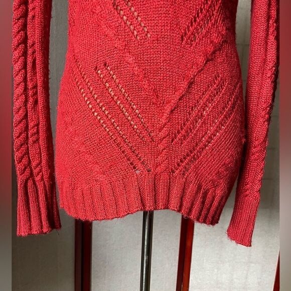 Buffalo by David Bitton Bright Red Knit V-Neck Pullover Sweater (Size: Medium) - Picture 10 of 12